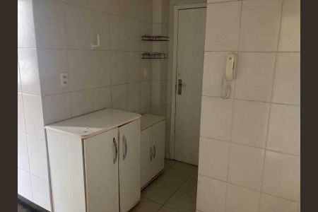 Apartamento à venda com 75m², 2 quartos e sem vaga