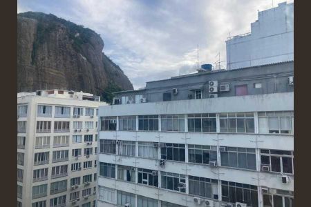 Apartamento à venda com 75m², 2 quartos e sem vaga