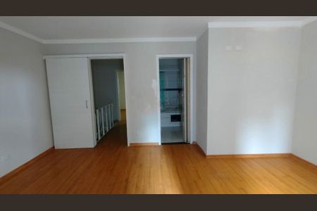 Casa à venda com 2 quartos, 105m² em Vila Ivone, São Paulo