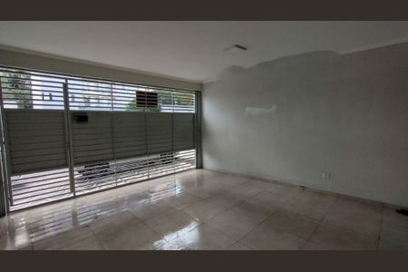 Casa à venda com 2 quartos, 105m² em Vila Ivone, São Paulo