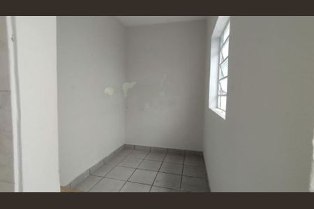 Casa à venda com 2 quartos, 105m² em Vila Ivone, São Paulo