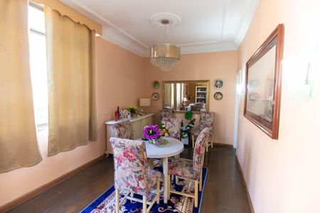 Apartamento para alugar com 150m², 3 quartos e 1 vaga Apartamento para alugar com 150m², 3 quartos e 1 vagaSala