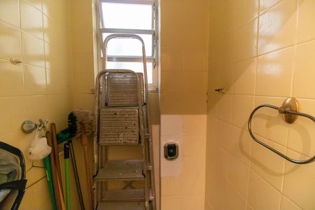 Apartamento para alugar com 150m², 3 quartos e 1 vaga Apartamento para alugar com 150m², 3 quartos e 1 vagaBanheiro de serviço