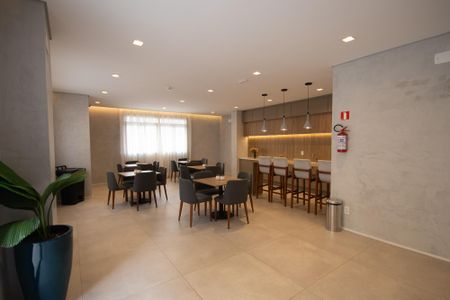 Studio para alugar com 27m², 1 quarto e sem vaga Studio para alugar com 27m², 1 quarto e sem vagaÁrea comum - Salão de festas