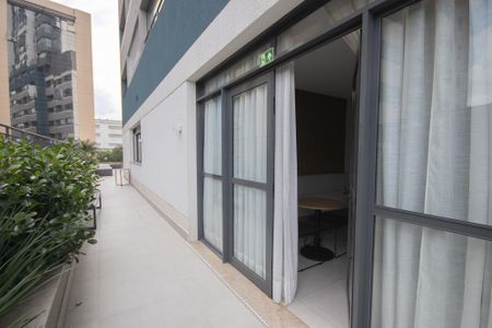 Studio para alugar com 27m², 1 quarto e sem vaga Studio para alugar com 27m², 1 quarto e sem vagaÁrea comum - Salão de festas