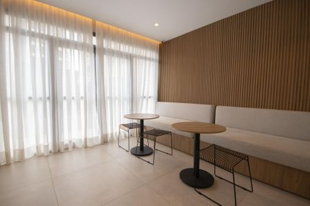 Studio para alugar com 27m², 1 quarto e sem vaga Studio para alugar com 27m², 1 quarto e sem vagaÁrea comum - Salão de festas