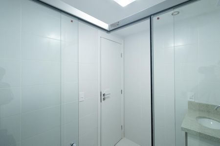 Studio para alugar com 27m², 1 quarto e sem vaga Studio para alugar com 27m², 1 quarto e sem vagaBanheiro