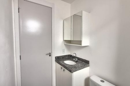 Apartamento para alugar com 45m², 2 quartos e 1 vaga Apartamento para alugar com 45m², 2 quartos e 1 vagaBanheiro