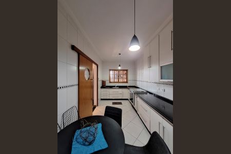 Casa à venda com 295m², 3 quartos e 6 vagasCozinha