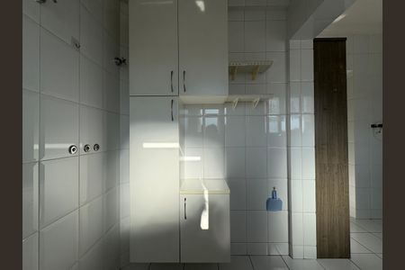 Apartamento à venda com 74m², 2 quartos e 2 vagasLavanderia