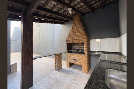 Apartamento à venda com 74m², 2 quartos e 2 vagasÁrea comum - Churrasqueira