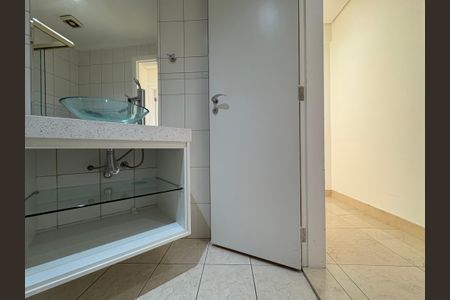 Apartamento à venda com 74m², 2 quartos e 2 vagasBanheiro