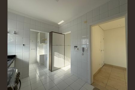 Apartamento à venda com 74m², 2 quartos e 2 vagasCozinha