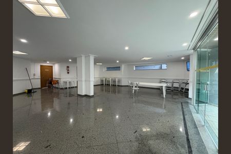 Apartamento à venda com 74m², 2 quartos e 2 vagasÁrea comum - Salão de festas