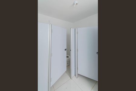 Casa à venda com 240m², 5 quartos e 2 vagasBanheiro 1