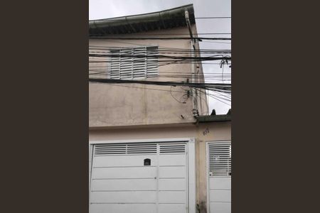 Casa à venda com 125m², 3 quartos e 1 vaga Casa à venda com 125m², 3 quartos e 1 vagaFachada