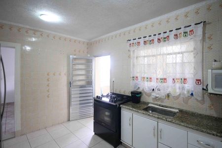 Casa à venda com 125m², 3 quartos e 1 vaga Casa à venda com 125m², 3 quartos e 1 vagaCozinha