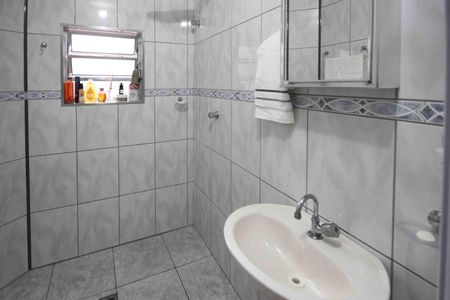 Casa à venda com 125m², 3 quartos e 1 vaga Casa à venda com 125m², 3 quartos e 1 vagaCasa 3 - Banheiro