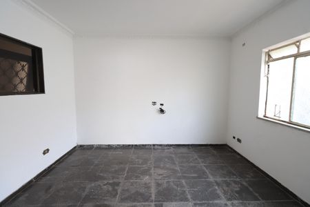 Casa à venda com 319m², 5 quartos e 5 vagasSala de TV