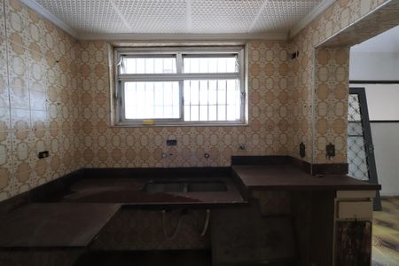 Casa à venda com 319m², 5 quartos e 5 vagasCozinha