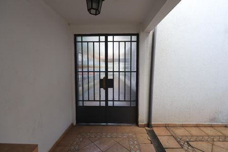 Casa à venda com 319m², 5 quartos e 5 vagasQuintal