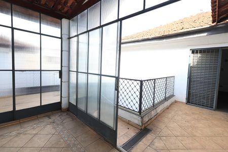 Casa à venda com 319m², 5 quartos e 5 vagasTerraço