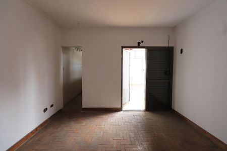 Casa à venda com 319m², 5 quartos e 5 vagasQuarto 4 - Suíte
