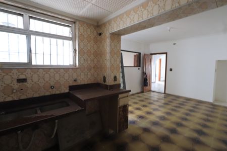 Casa à venda com 319m², 5 quartos e 5 vagasCozinha