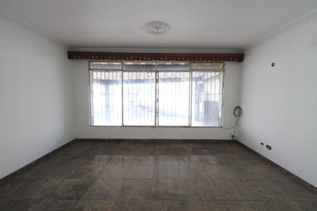 Casa à venda com 319m², 5 quartos e 5 vagasSala