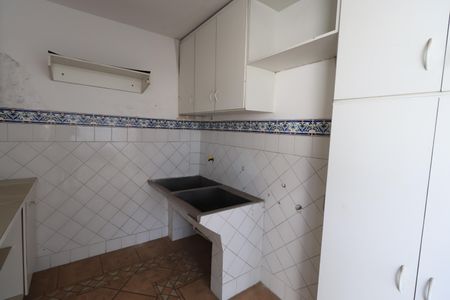 Casa à venda com 319m², 5 quartos e 5 vagasÁrea de Serviço
