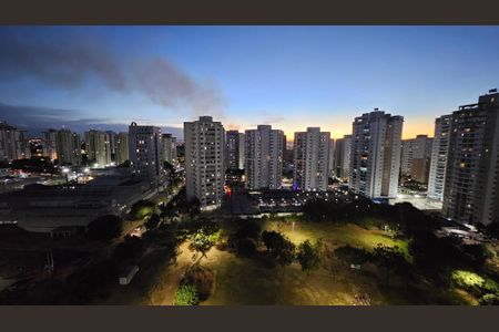 Vista da Sacada de apartamento para alugar com 3 quartos, 93m² em Residencial Eldorado, Goiânia