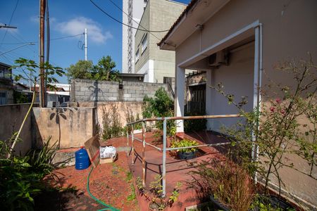 Casa à venda com 243m², 2 quartos e 2 vagas Casa à venda com 243m², 2 quartos e 2 vagasJardim