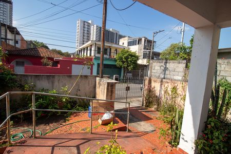 Casa à venda com 243m², 2 quartos e 2 vagas Casa à venda com 243m², 2 quartos e 2 vagasJardim