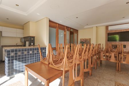 Apartamento à venda com 136m², 2 quartos e 2 vagasÁrea comum - Salão de festas