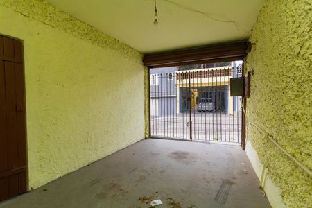 Casa à venda com 220m², 4 quartos e 3 vagas Casa à venda com 220m², 4 quartos e 3 vagasGaragem