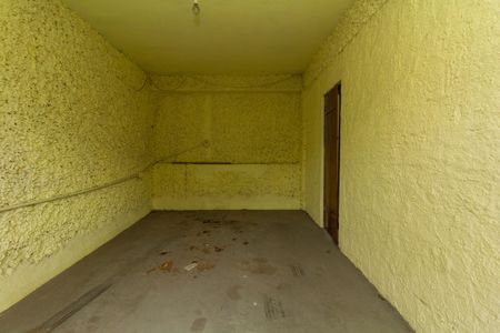 Casa à venda com 220m², 4 quartos e 3 vagas Casa à venda com 220m², 4 quartos e 3 vagasGaragem