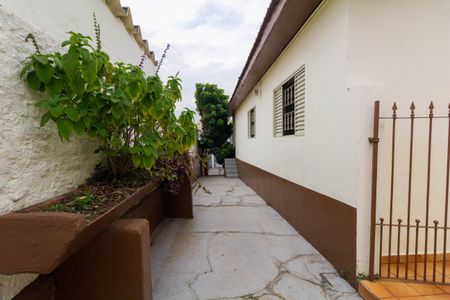 Casa à venda com 220m², 4 quartos e 3 vagas Casa à venda com 220m², 4 quartos e 3 vagasQuintal