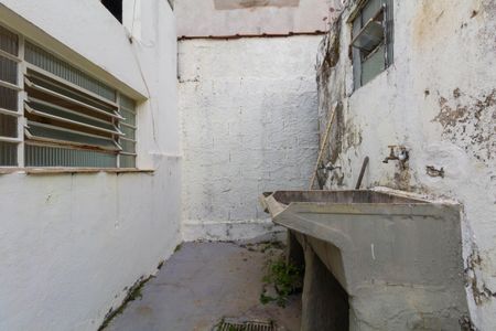 Casa à venda com 220m², 4 quartos e 3 vagas Casa à venda com 220m², 4 quartos e 3 vagasÁrea de Serviço