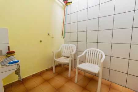 Casa à venda com 220m², 4 quartos e 3 vagas Casa à venda com 220m², 4 quartos e 3 vagasÁrea de Serviço