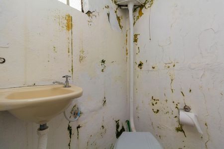 Casa à venda com 220m², 4 quartos e 3 vagas Casa à venda com 220m², 4 quartos e 3 vagasEdicula/ Banheiro