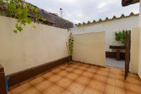 Casa à venda com 220m², 4 quartos e 3 vagas Casa à venda com 220m², 4 quartos e 3 vagasÁrea de Serviço