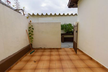 Casa à venda com 220m², 4 quartos e 3 vagas Casa à venda com 220m², 4 quartos e 3 vagasÁrea de Serviço