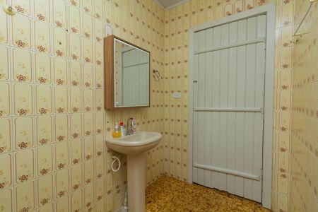 Casa à venda com 220m², 4 quartos e 3 vagas Casa à venda com 220m², 4 quartos e 3 vagasBanheiro