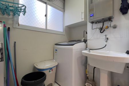 Apartamento para alugar com 70m², 2 quartos e 1 vagaÁrea de Serviço