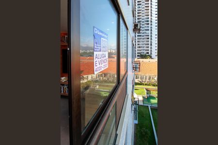 Apartamento à venda com 64m², 1 quarto e 1 vagaPlaquinha