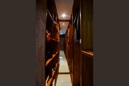 Apartamento à venda com 380m², 3 quartos e 2 vagasCloset do Quarto 3 - Suíte