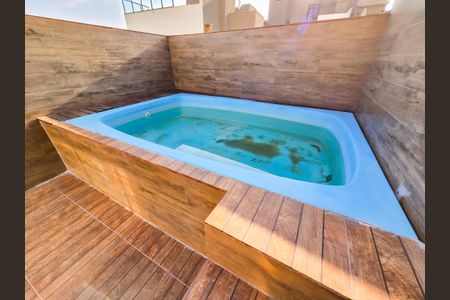 Apartamento à venda com 380m², 3 quartos e 2 vagasPiscina (Cobertura)