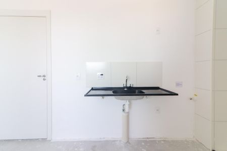 Apartamento para alugar com 34m², 2 quartos e sem vaga Apartamento para alugar com 34m², 2 quartos e sem vagaCozinha e Área de Serviço