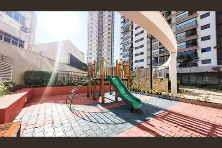Apartamento à venda com 86m², 2 quartos e 2 vagasÁrea comum - Playground