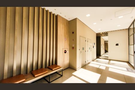 Apartamento à venda com 86m², 2 quartos e 2 vagasHall social